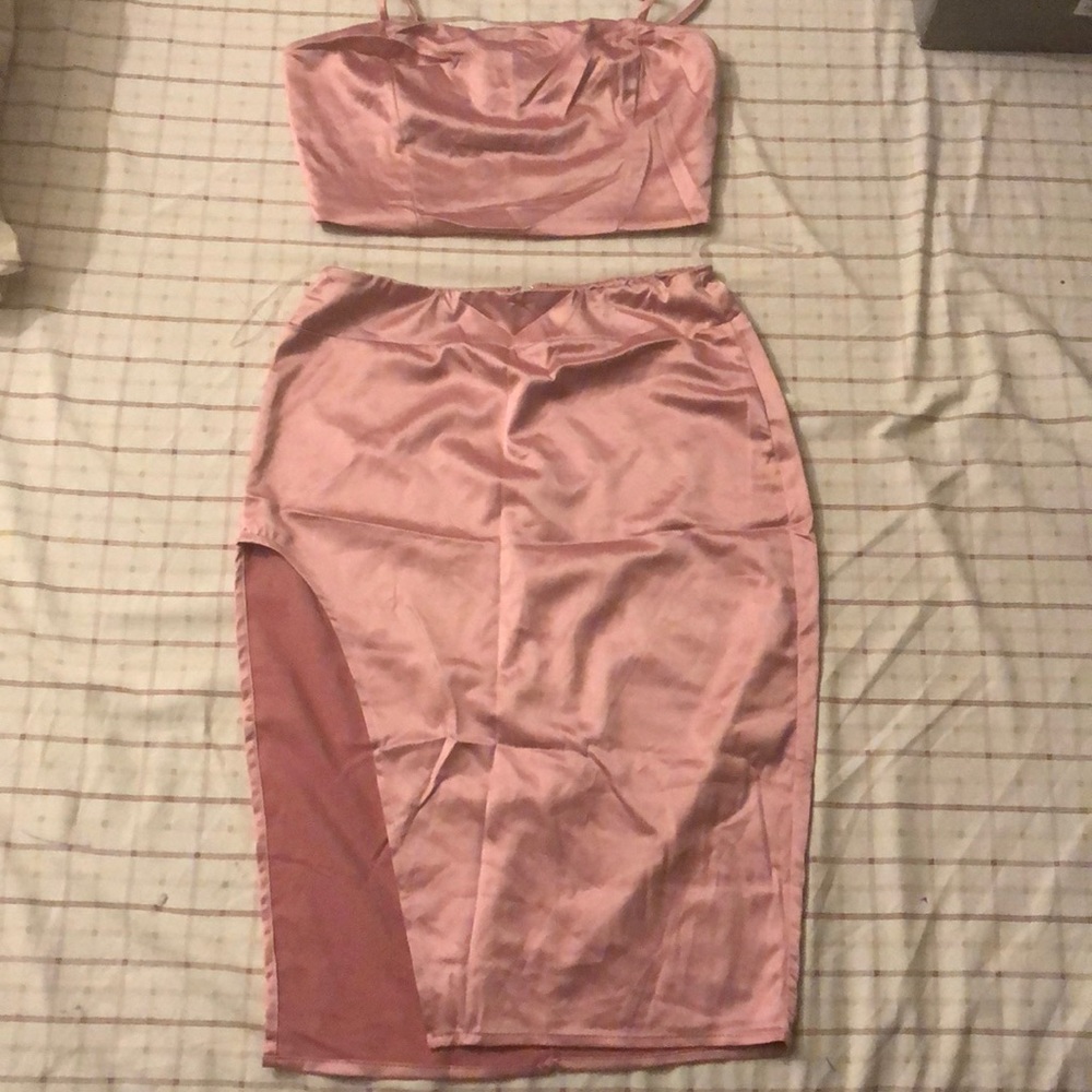 Two-Piece Set